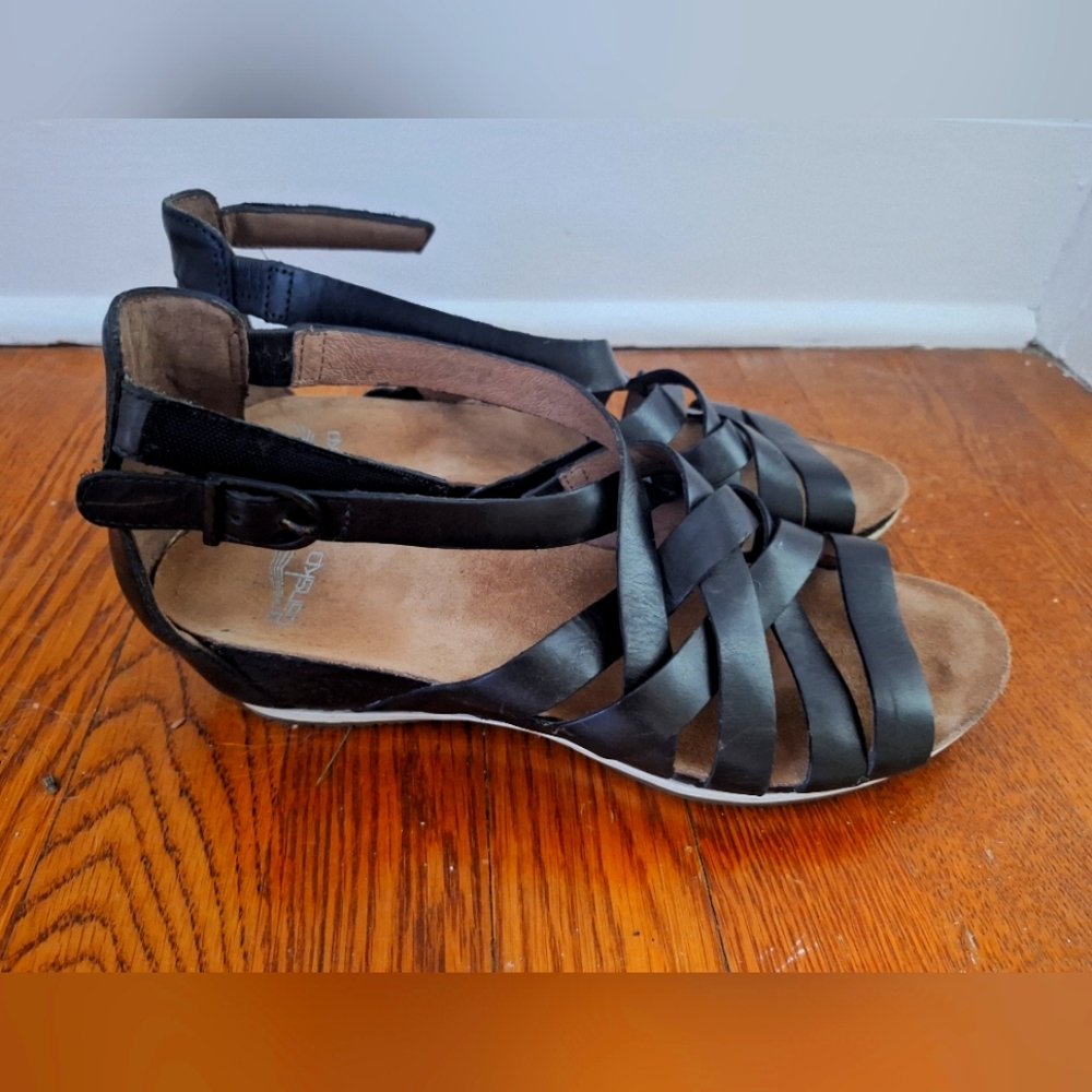 Dansko black wedge sandal womens 8.5